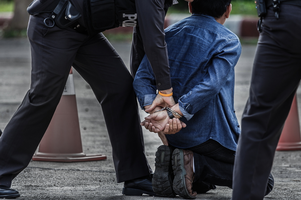 Man With Weapons And An Active Jan 6 Warrant Arrested Near Obamas Home In Dc Newslaw 